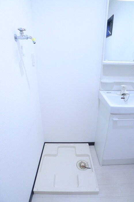 物件内観写真18　(洗濯機置場)