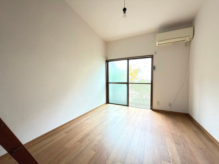 物件内観写真10　(居室)