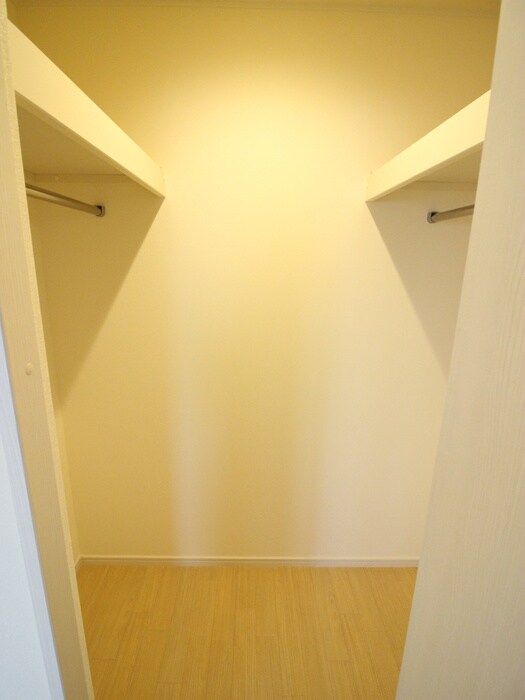 物件内観写真9　(収納)