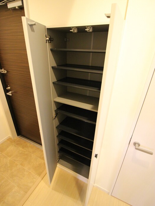 物件内観写真18　(靴箱)