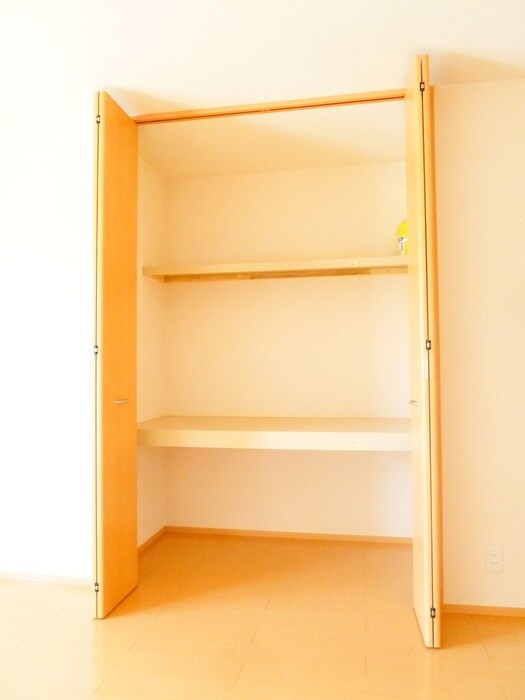 物件内観写真14　(収納)