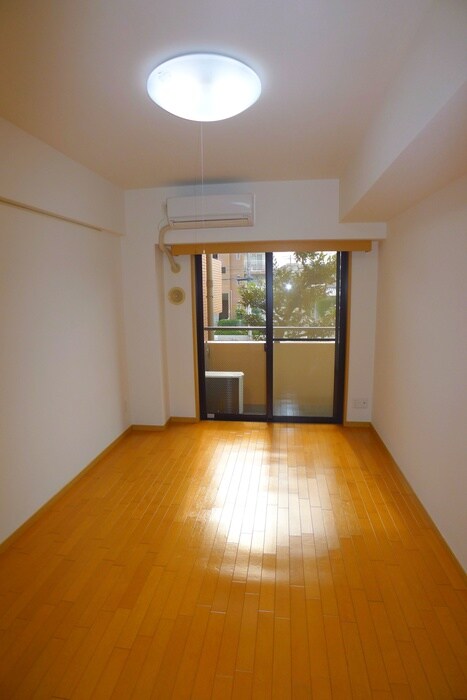 物件内観写真6　(居室)