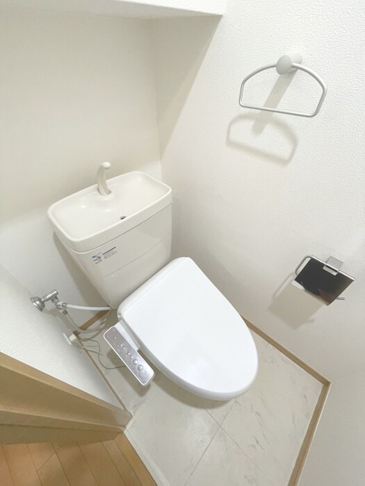 物件内観写真12　(トイレ)