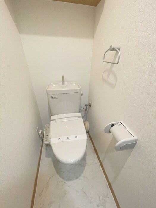 物件内観写真12　(トイレ)