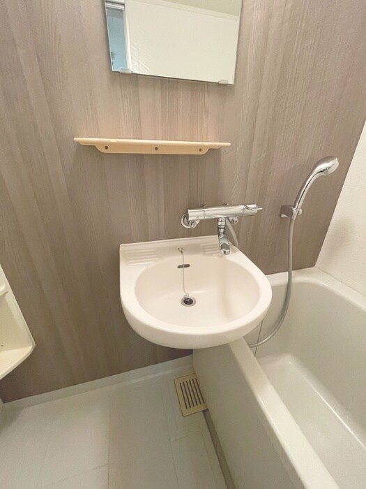 物件内観写真13　(洗面)