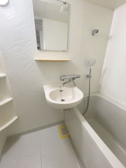 物件内観写真13　(洗面)