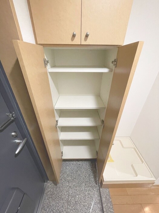 物件内観写真18　(靴箱)