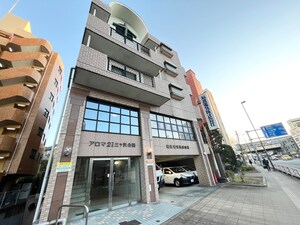 アロマ２１三ツ沢公園外観写真