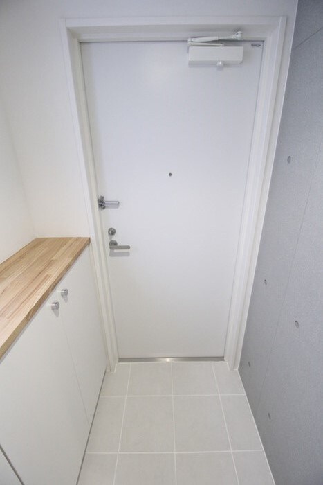 物件内観写真22　(玄関)