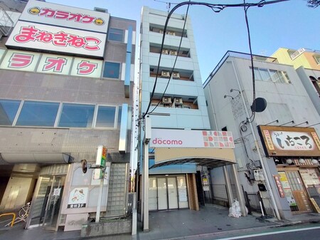 上野ビル外観写真