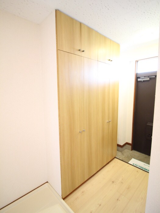 物件内観写真8　(靴箱)