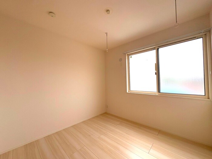 物件内観写真10　(居室)