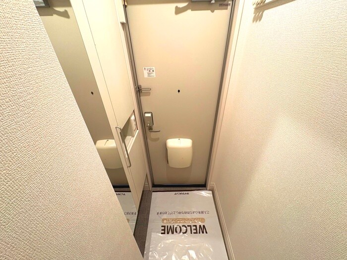 物件内観写真21　(玄関)