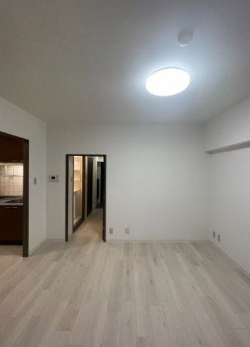 物件内観写真15　(室内からの展望)