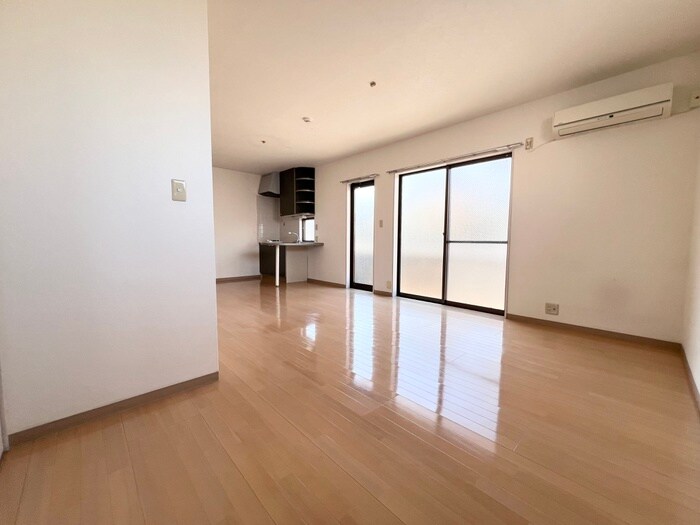 物件内観写真6　(居室)