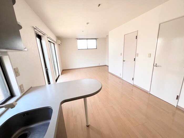 物件内観写真8　(居室)