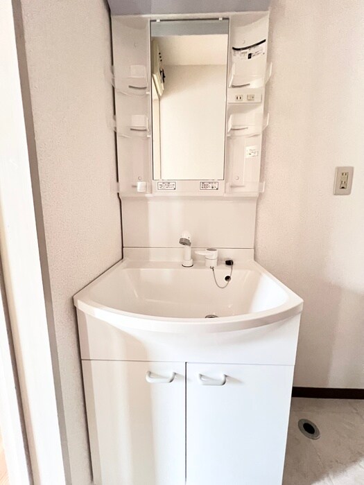 物件内観写真12　(洗面)