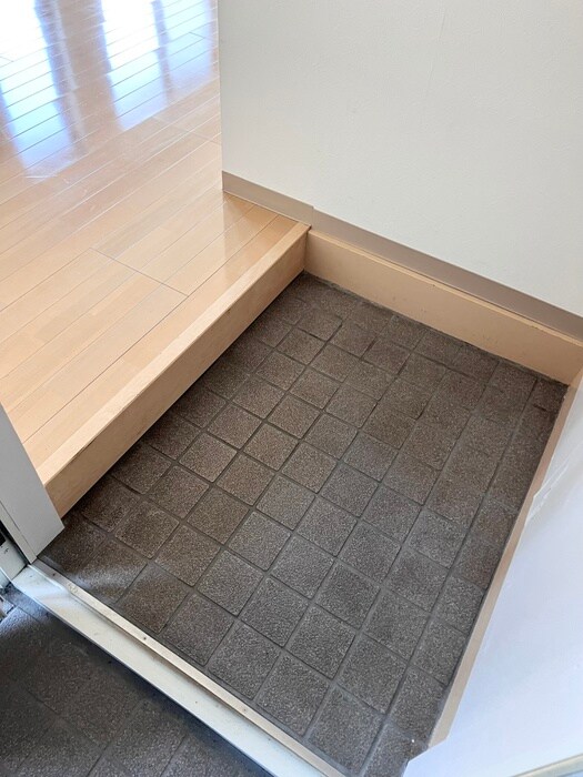 物件内観写真14　(玄関)