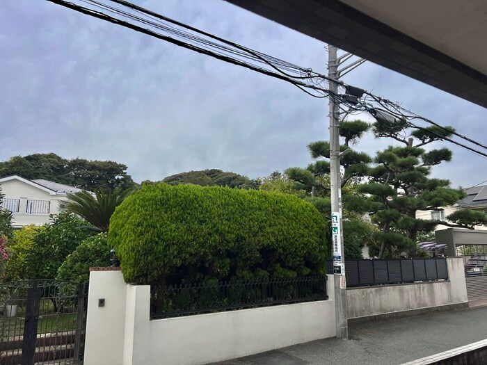 物件内観写真15　(室内からの展望)