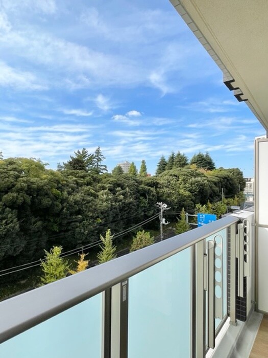 物件内観写真10　(室内からの展望)