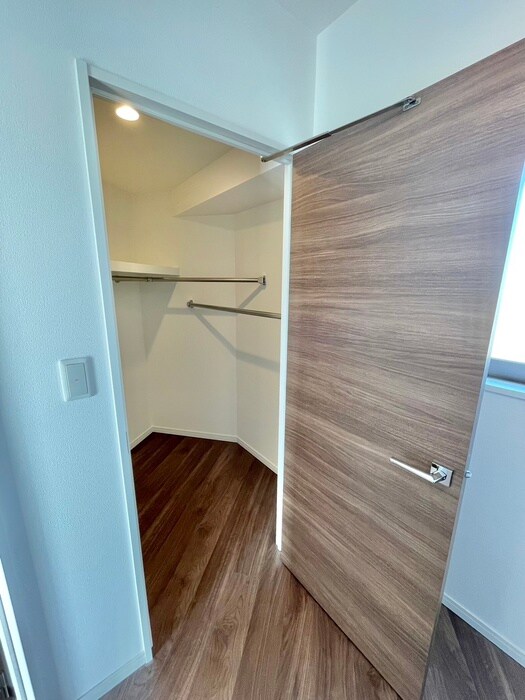 物件内観写真10　(収納)