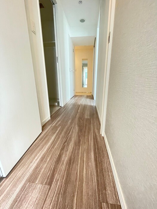 物件内観写真19　(廊下)