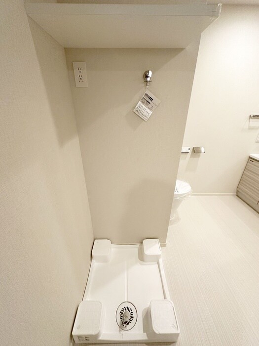 物件内観写真12　(洗濯機置場)