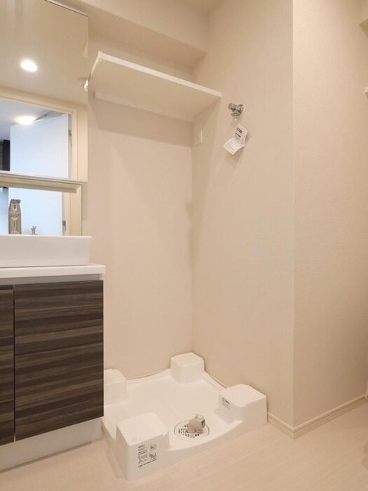 物件内観写真15　(洗濯機置場)