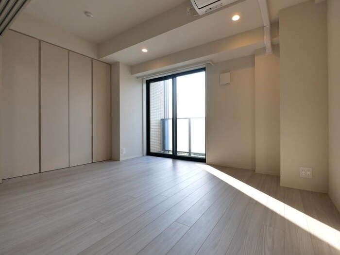 物件内観写真18　(室内からの展望)