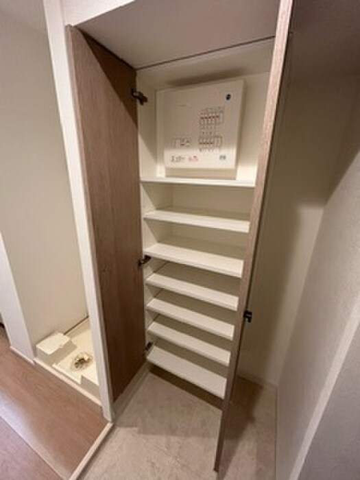 物件内観写真12　(靴箱)