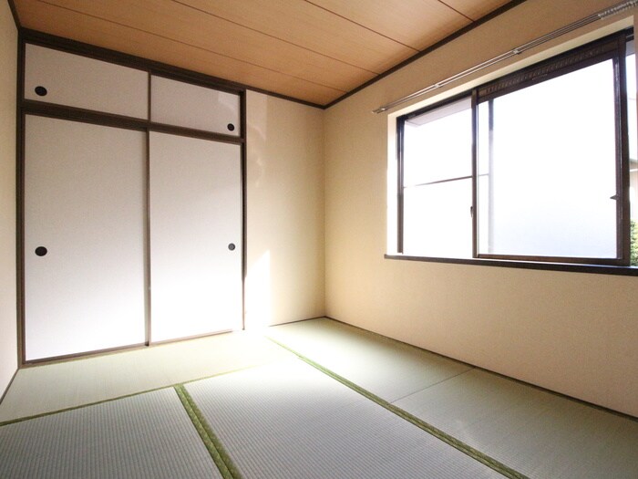 物件内観写真8　(居室)