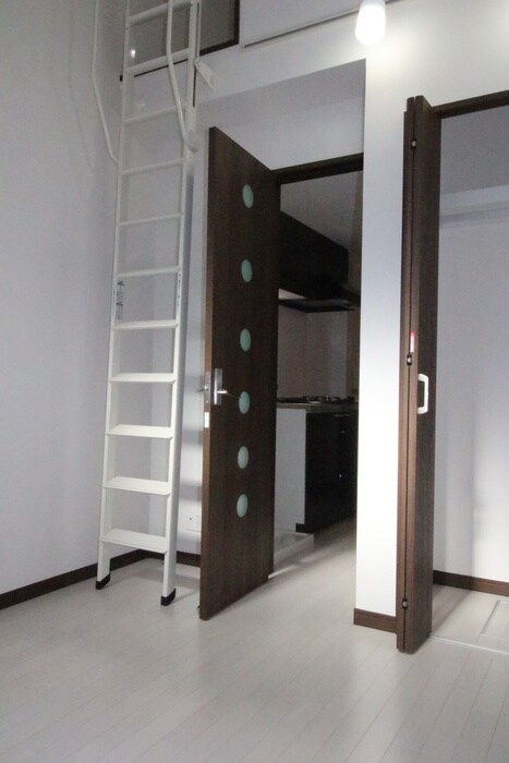 物件内観写真13　(居室)