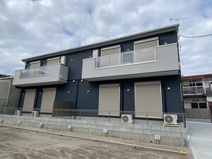 シャルール外観写真