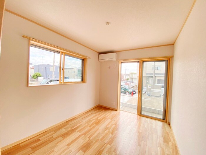 物件内観写真8　(居室)