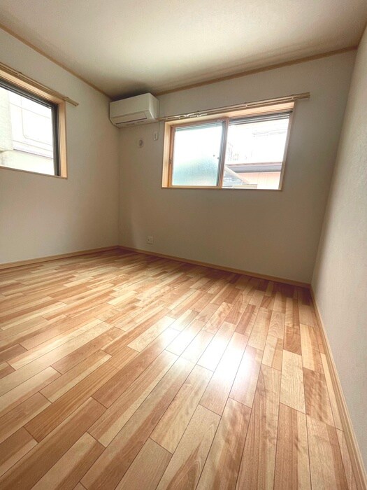 物件内観写真9　(居室)