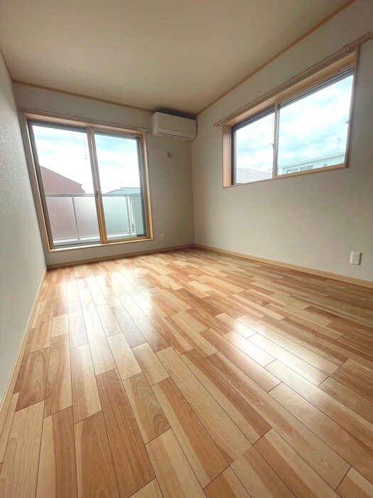 物件内観写真9　(居室)