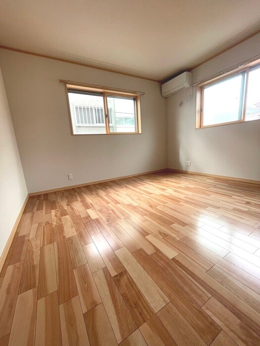 物件内観写真10　(居室)