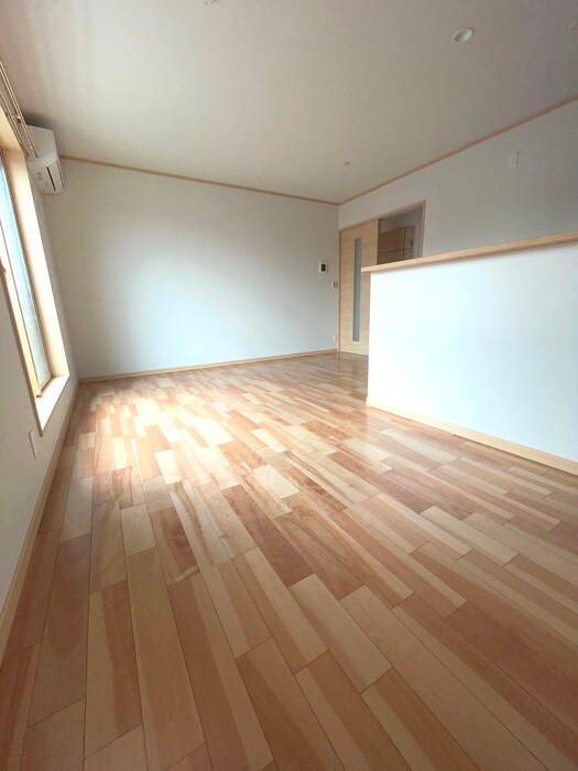 物件内観写真12　(居室)