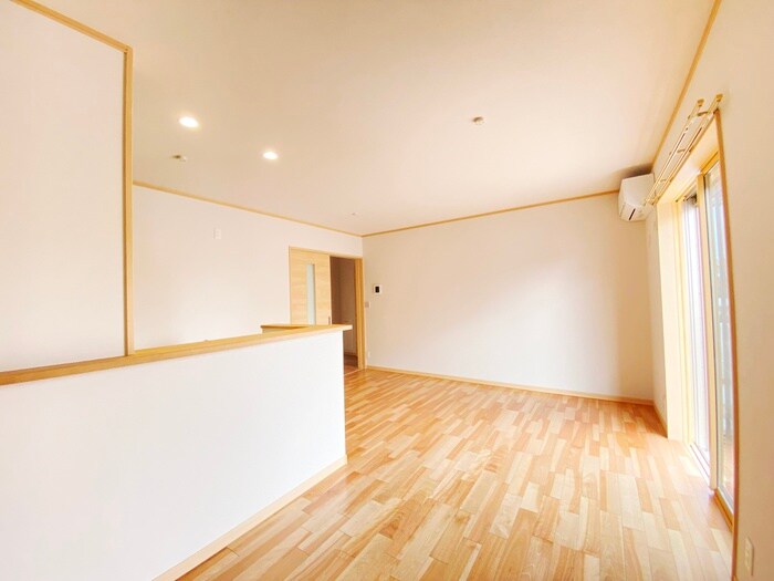 物件内観写真18　(居室)