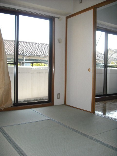 物件内観写真9　(居室)