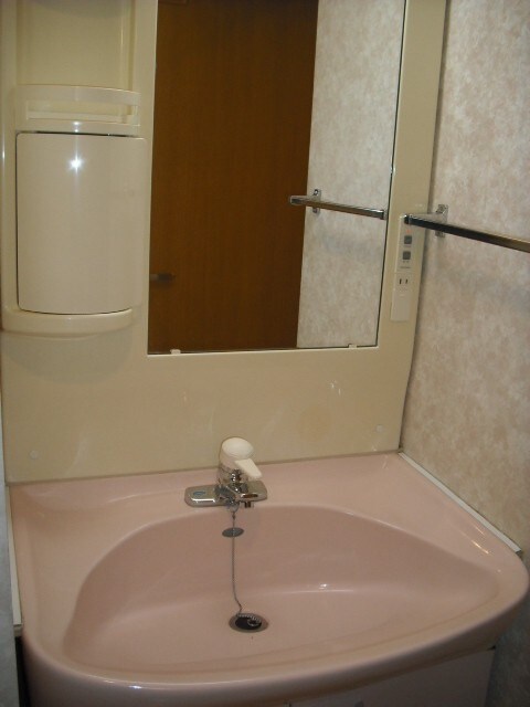 物件内観写真11　(洗面)