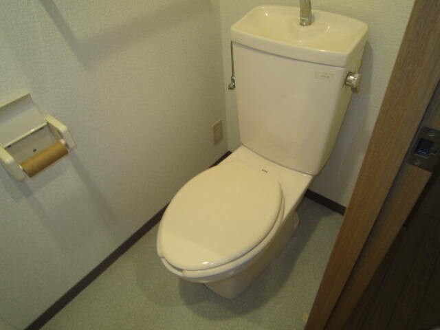 物件内観写真13　(トイレ)