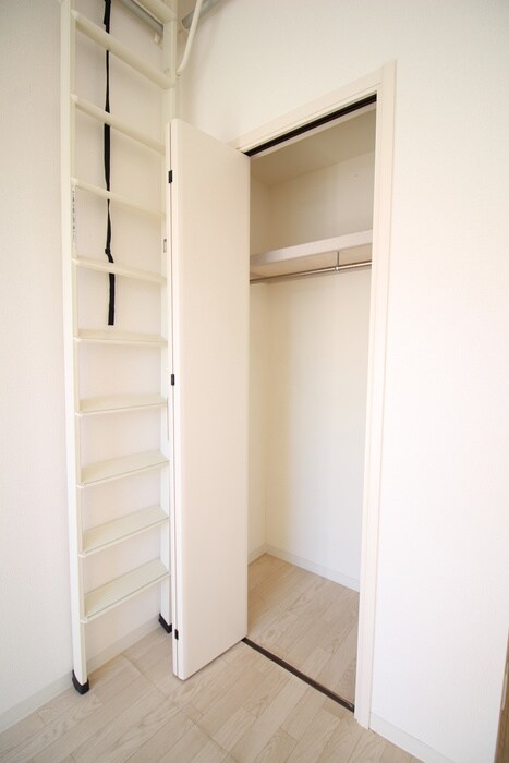 物件内観写真15　(収納)