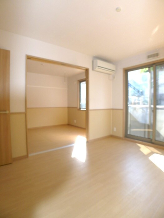 物件内観写真5　(ベランダ・バルコニー)