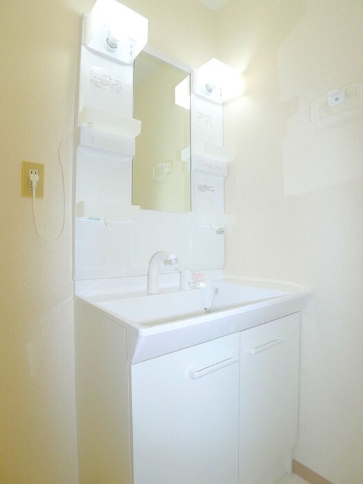 物件内観写真13　(洗面)