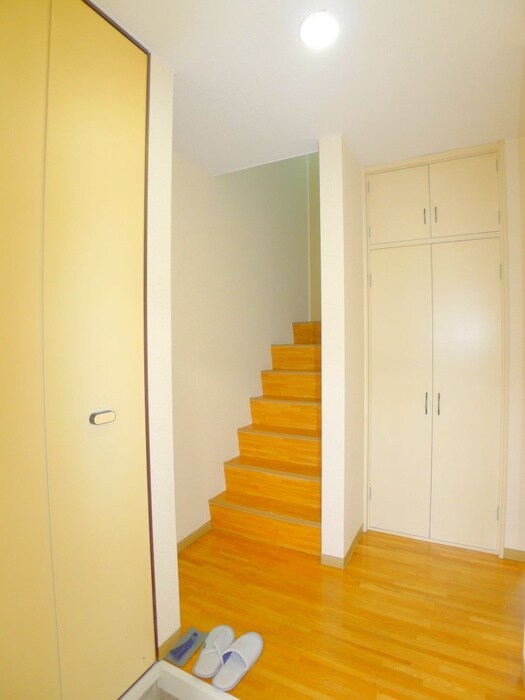 物件内観写真15　(廊下)