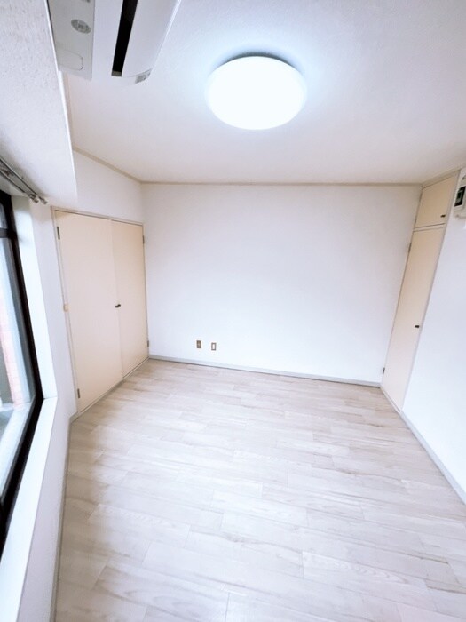 物件内観写真6　(居室)