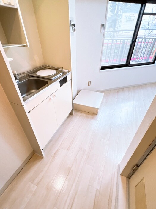 物件内観写真11　(廊下)