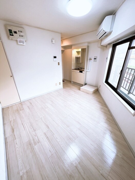 物件内観写真14　(居室)