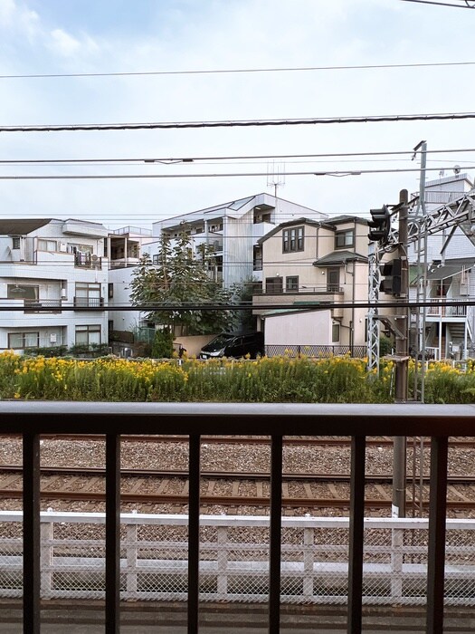 物件内観写真16　(室内からの展望)